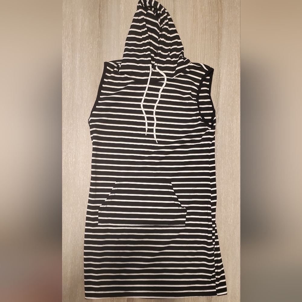 Hooded minidress